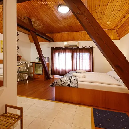 Panzio Bed & Breakfast Gyula