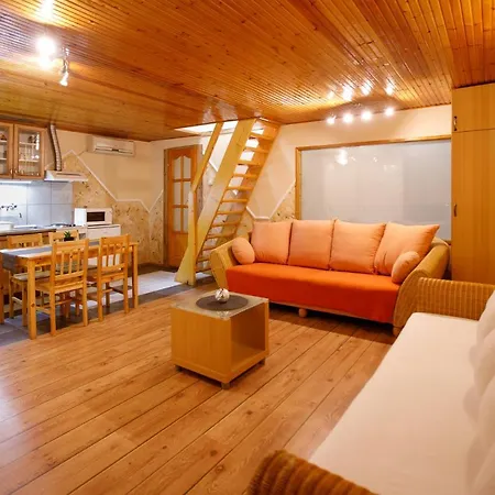Bed & Breakfast Panzio
