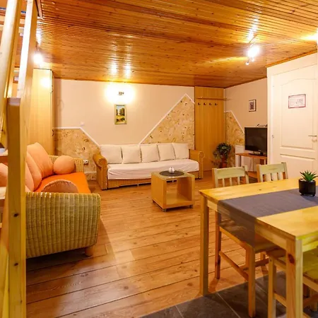 Panzio Bed & Breakfast 3*