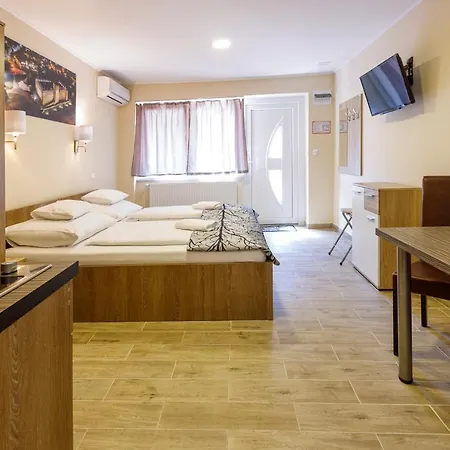 Panzio Bed & Breakfast Gyula