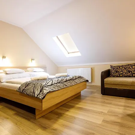 Panzio Bed & Breakfast Gyula