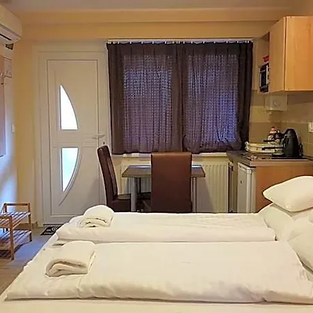 Bed & Breakfast Panzio