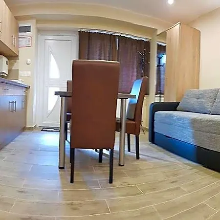 Bed & Breakfast Panzio 3*