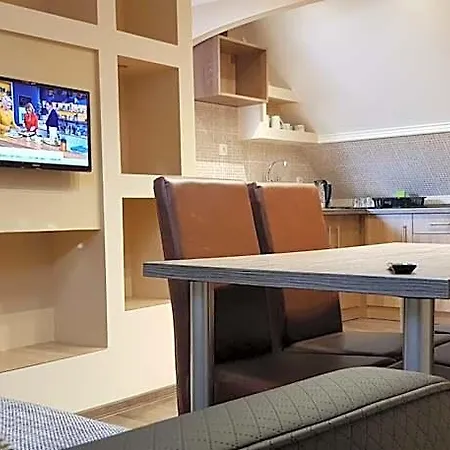 Panzio فندق مبيت وإفطار 3*