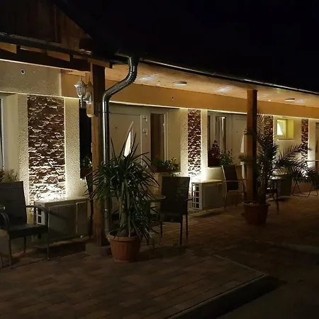 Bed & Breakfast Panzio