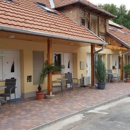 Panzio Bed & Breakfast