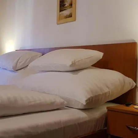 Bed & Breakfast Panzio