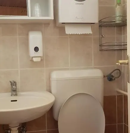 Bed & Breakfast Panzio 3*