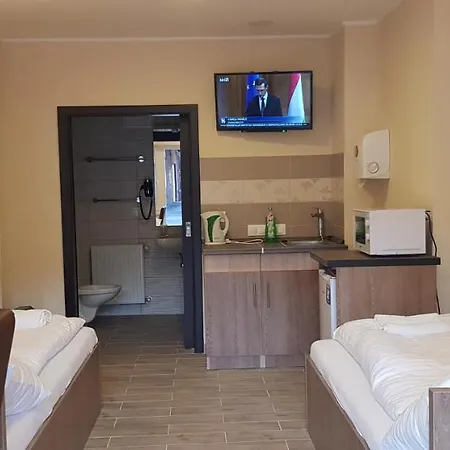 Panzio 3*